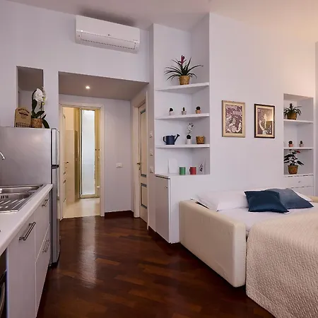 Monti Urban House *