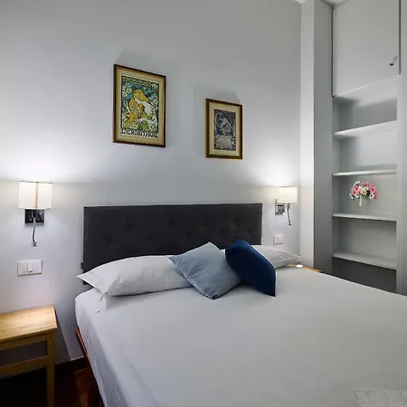 Monti Urban House דירה